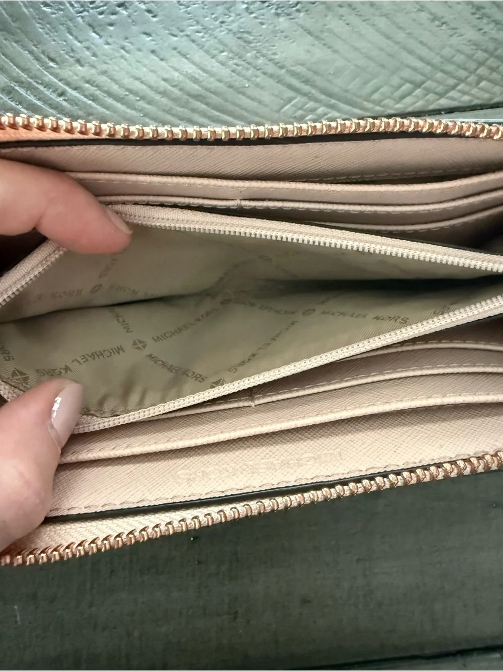 MK Rose Gold L Zip Wallet - Picture 4 of 6